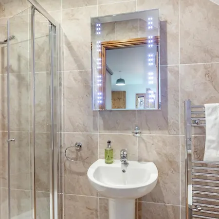 4 Bed In Easington Oc-b29242 * Roxby