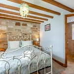 4 Bed In Easington Oc-b29242 Roxby